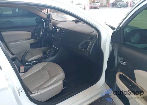 2011 Chrysler 200 Limited from USA, damaged, VIN 1C3BC2FG6BN571454